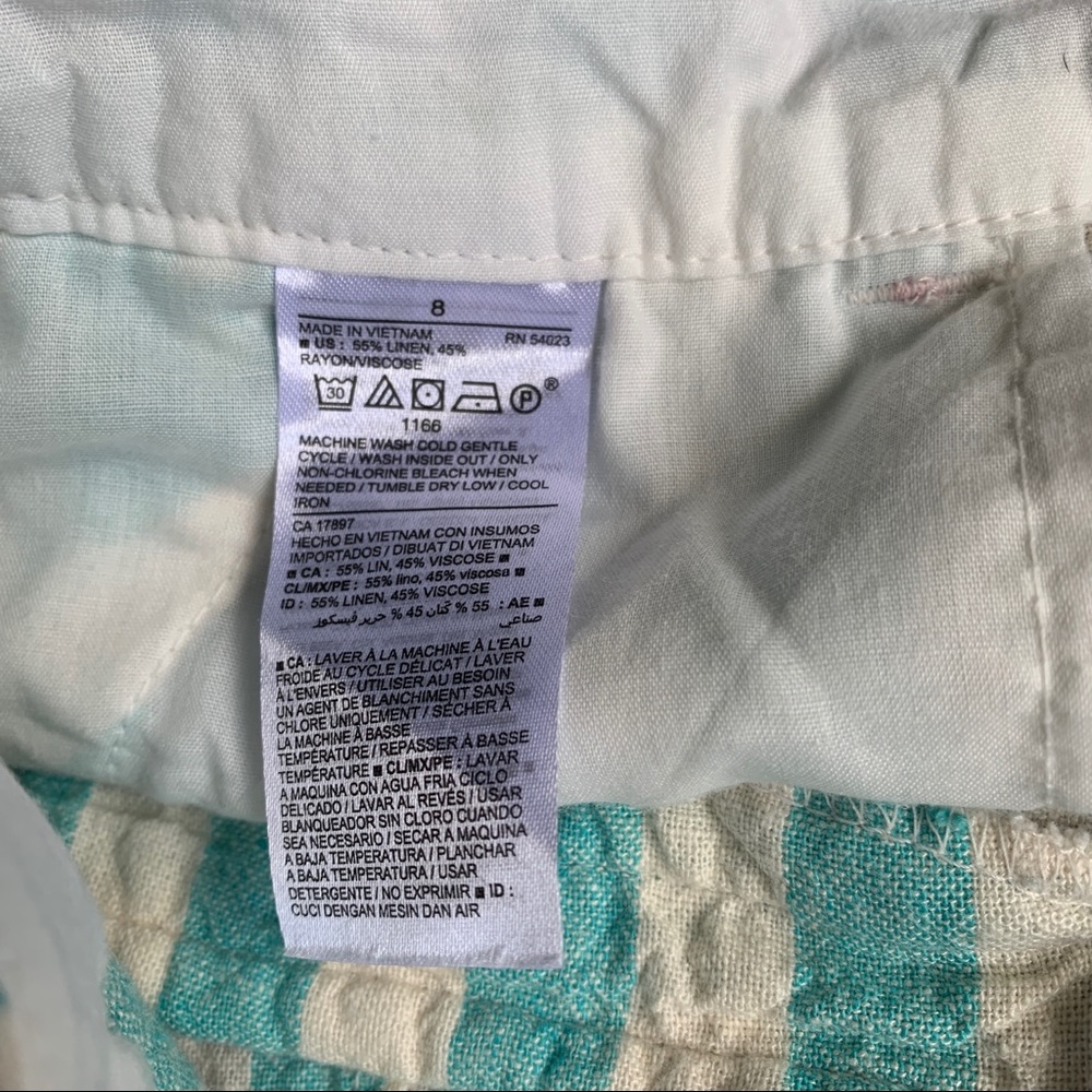 Old Navy | Everyday Striped Shorts - Picture 5 of 13